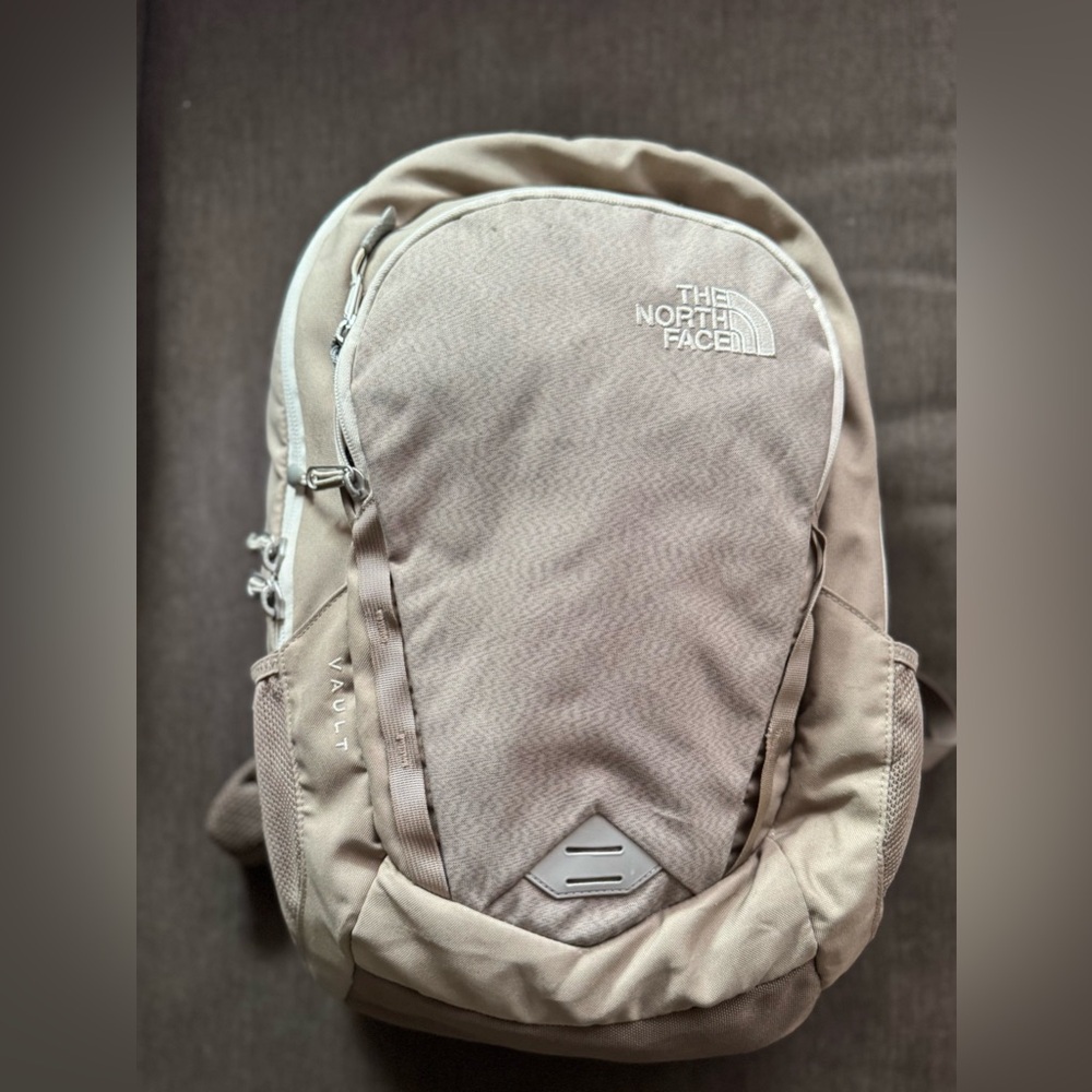 The North Face Vault Commuter Backpack